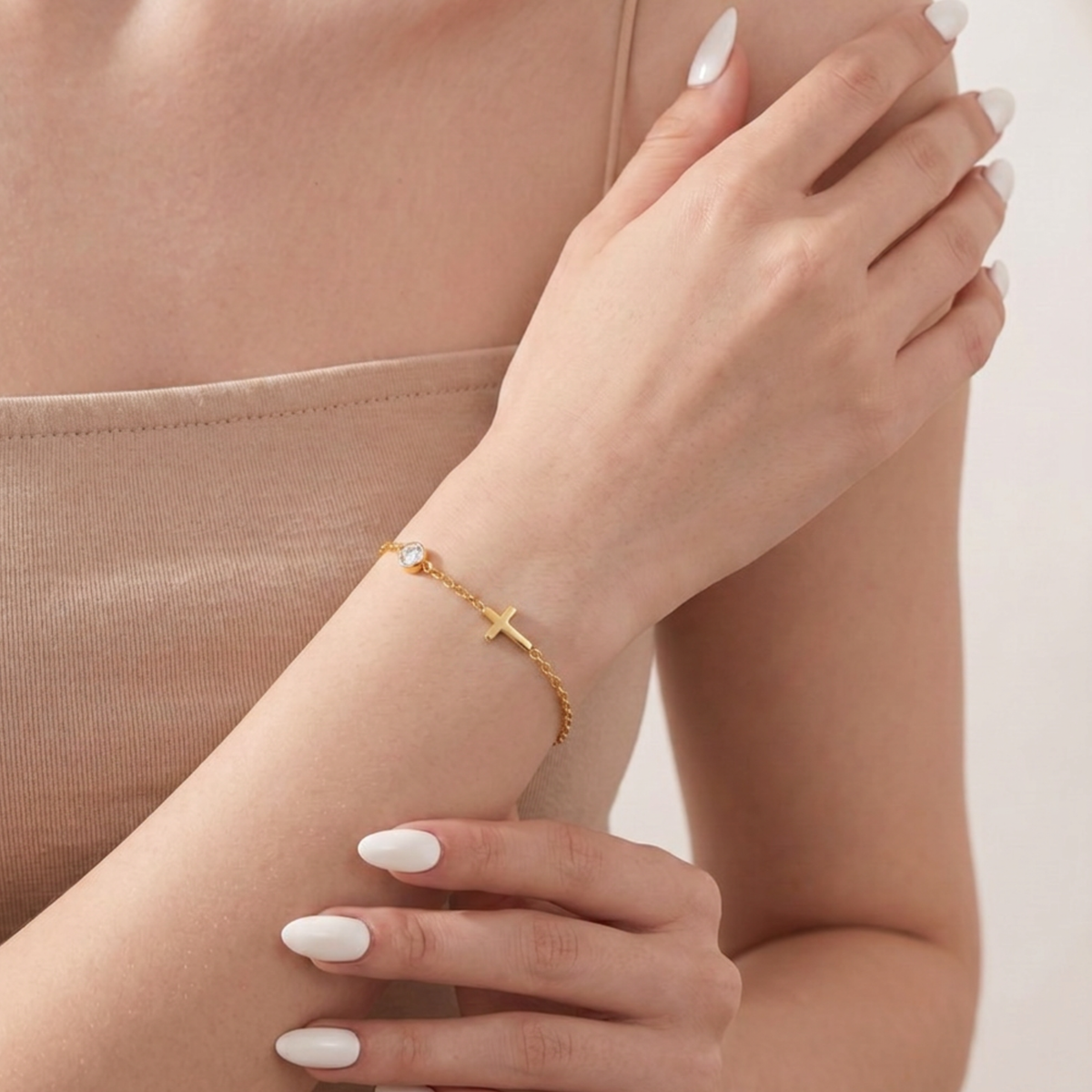 Pulseira com Cruz e Zircónia